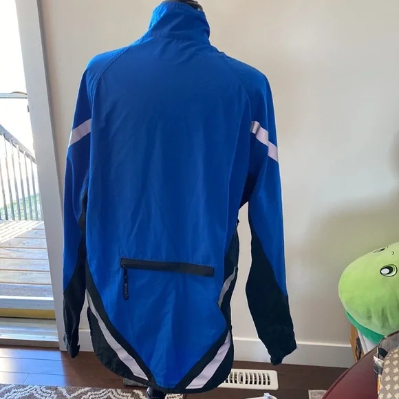 Running Room Running Jacket - Picture 2 of 7